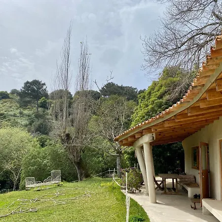 Magical, Award-winning Cosy Hobbit House Casa vacanze Malveira da Serra